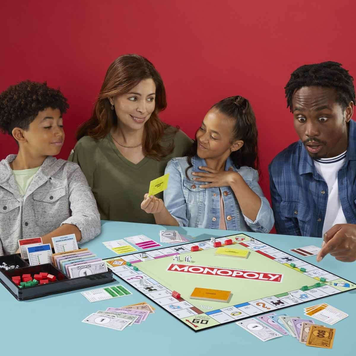 Monopoly Klasik Kutu Oyunu G0009 - Roket Oyuncak