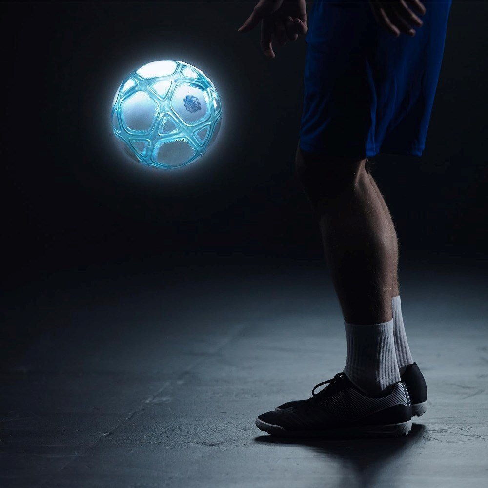 Rising Sports Smartball Akıllı Futbol Topu 100’e Kadar Sayan Dijital Sayaç, Sesli ve Işıklı Geri Bildirimli Profesyonel Sektirme Topu - Roket Oyuncak
