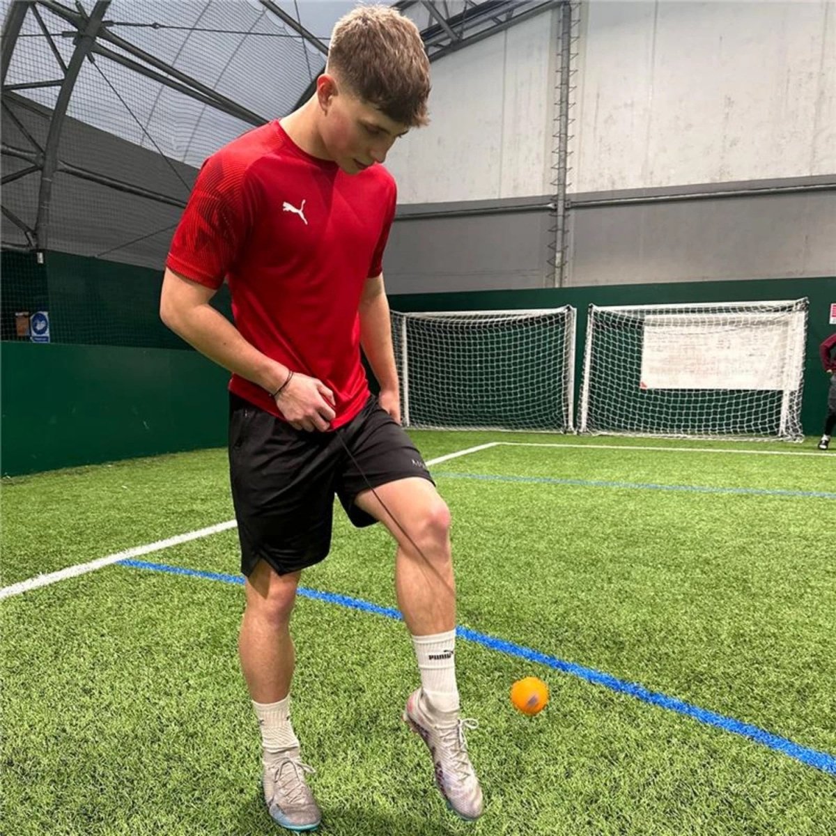 Smartball Kick Tracker Akıllı Futbol Sektirme Antrenman Topu - Roket Oyuncak
