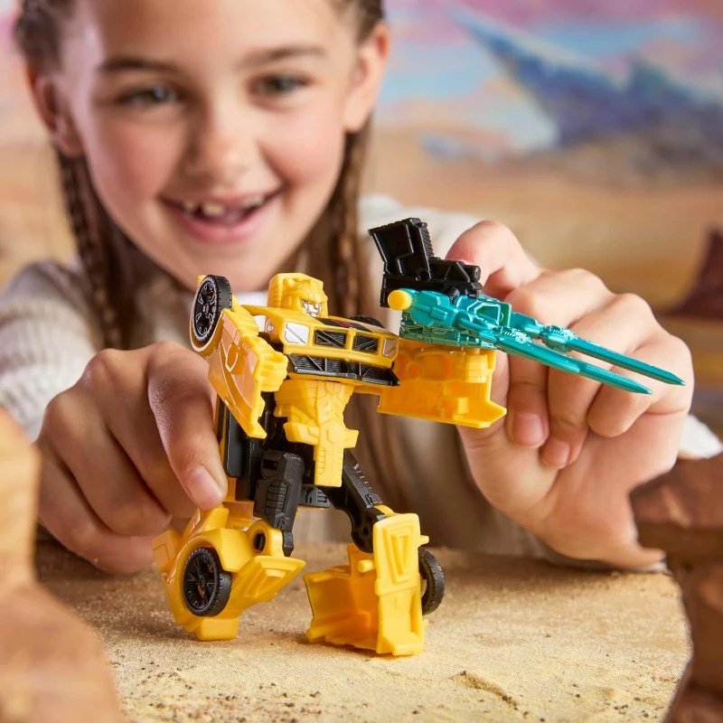 Transformers Cyberworld Armored Cyber Change Bumblebee - Roket Oyuncak