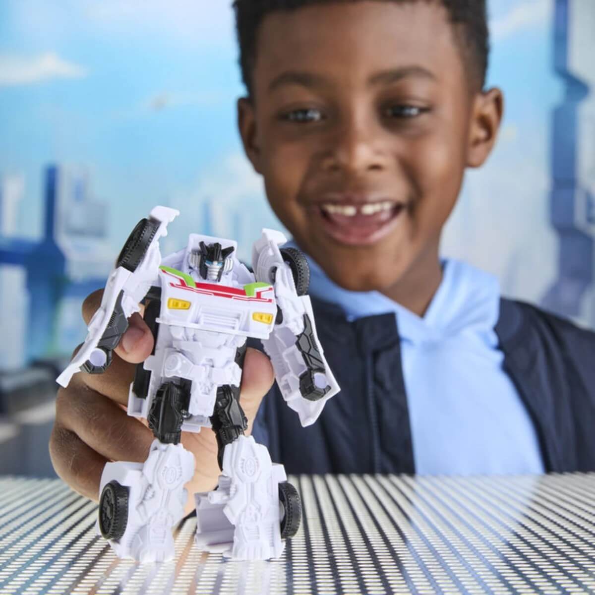 Transformers Cyberworld Cyber Changers Wheeljack G1047 - Roket Oyuncak