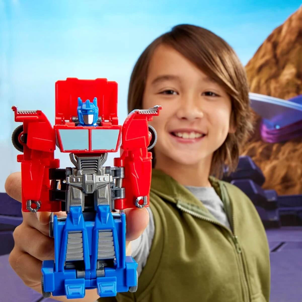 Transformers Earthpark Dönüşen Figür Optimus Prime G0994 - Roket Oyuncak