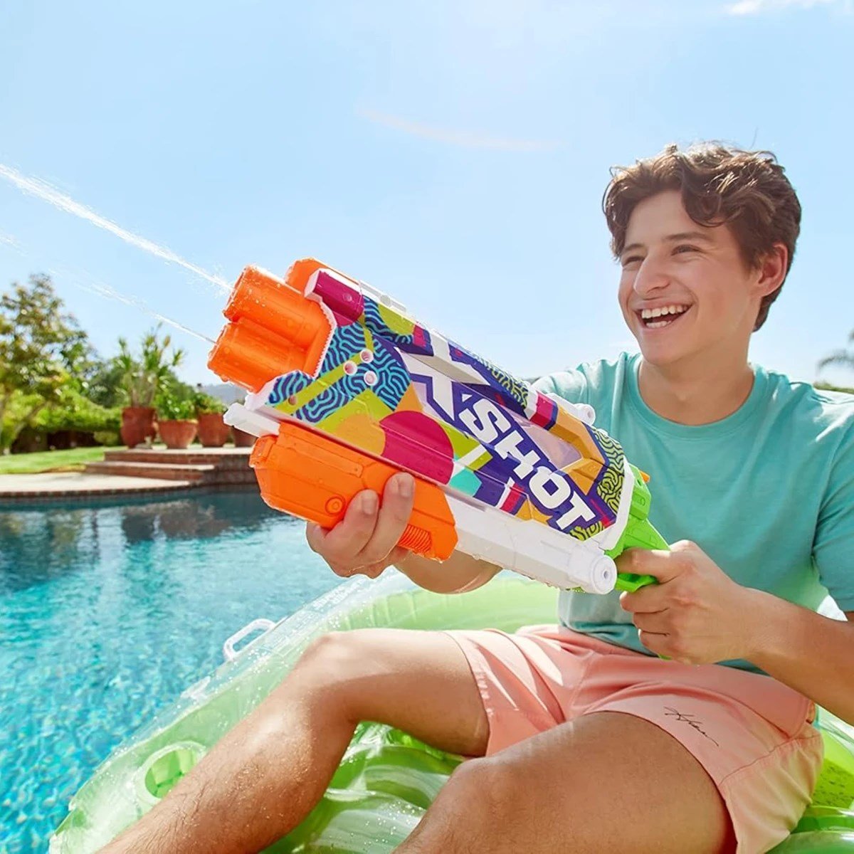 X - Shot Skins Fast Fill Su Tabancası Water Camo 800 ml Geniş Hazne, 10 Metre Atış Menzili, 1 Saniyede Hızlı Dolum Özellikli 49,5 cm Dev Su Tabancası - Roket Oyuncak